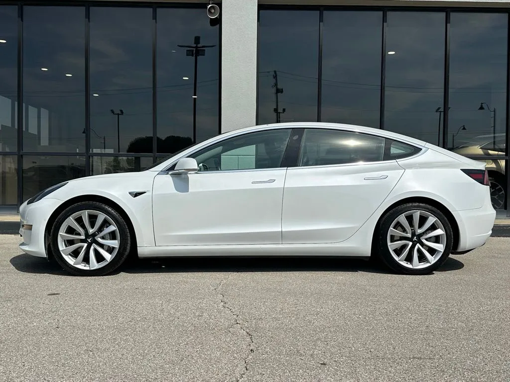 2018 Tesla Model 3 Mid Range photo 40