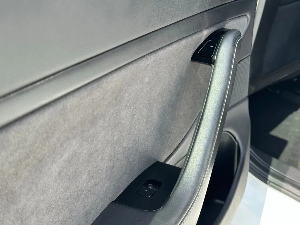 2018 Tesla Model 3 Mid Range photo 8