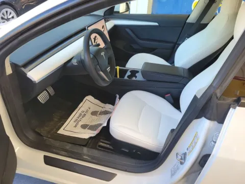 More photos of 2022 Tesla Model 3 Performance at AutoGiant USA Fishers, IN