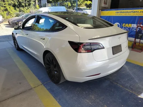 More photos of 2022 Tesla Model 3 Performance at AutoGiant USA Fishers, IN