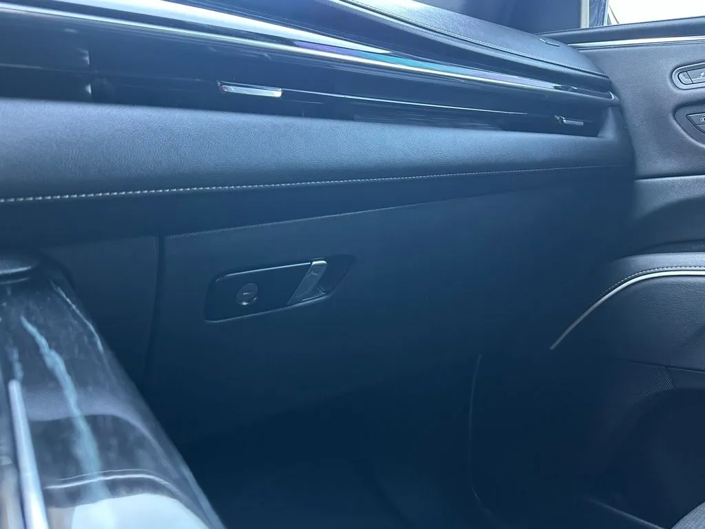 2021 Cadillac Escalade Sport photo 21
