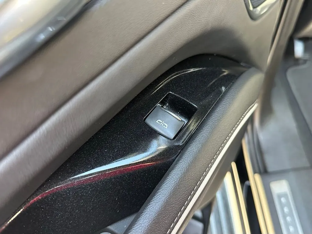2021 Cadillac Escalade Sport photo 30