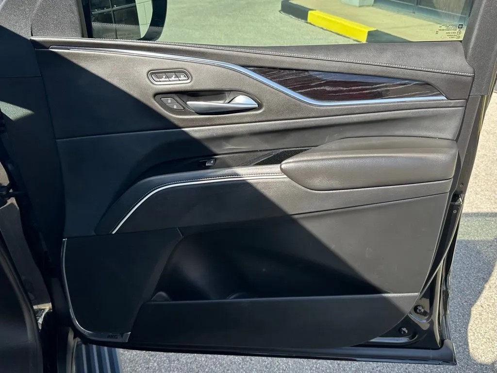 2021 Cadillac Escalade Sport photo 13