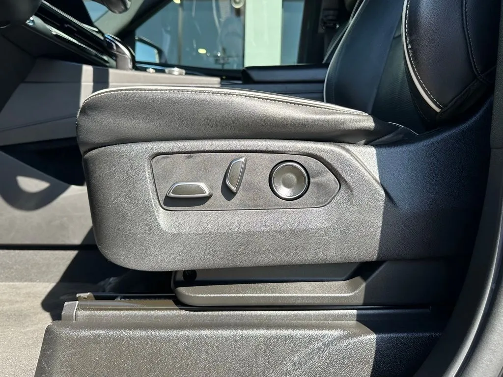 2021 Cadillac Escalade Sport photo 6