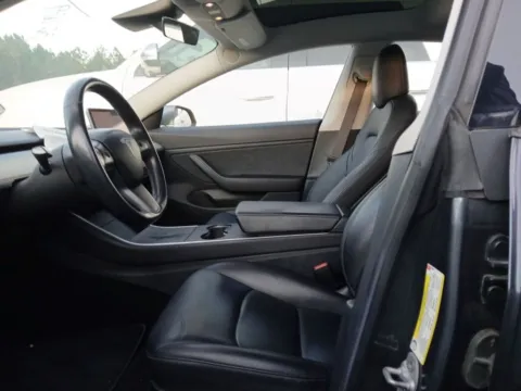 More photos of 2018 Tesla Model 3 Long Range at AutoGiant USA Fishers, IN