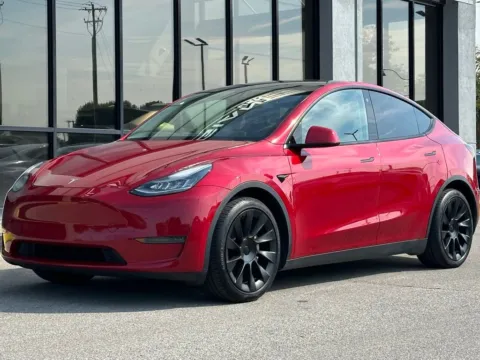 More photos of 2021 Tesla Model Y Long Range at AutoGiant USA Fishers, IN