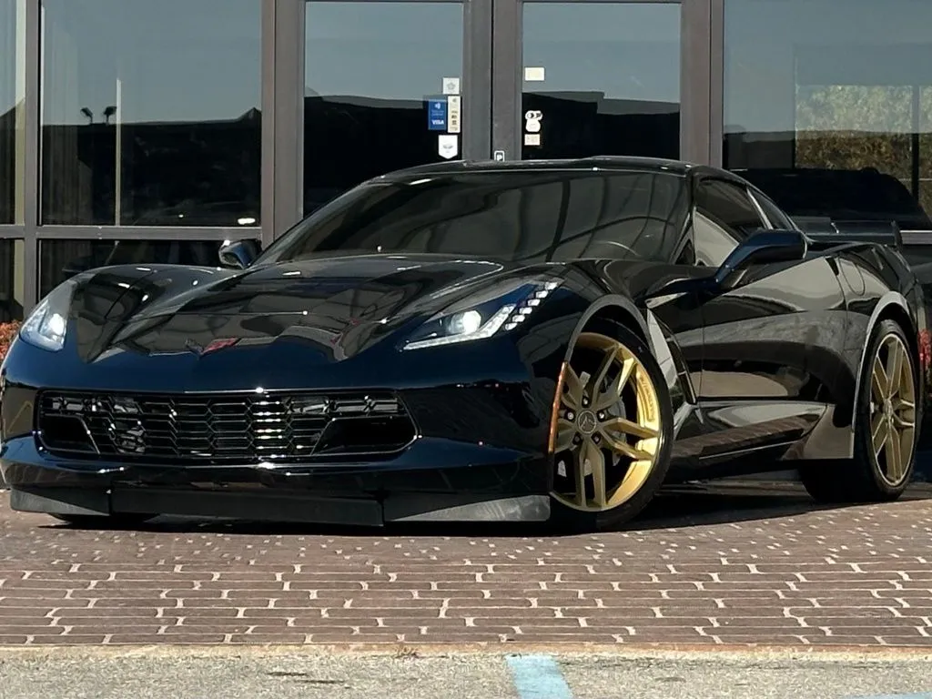 Black 2019 Chevrolet Corvette Stingray for sale in Fishers, IN
