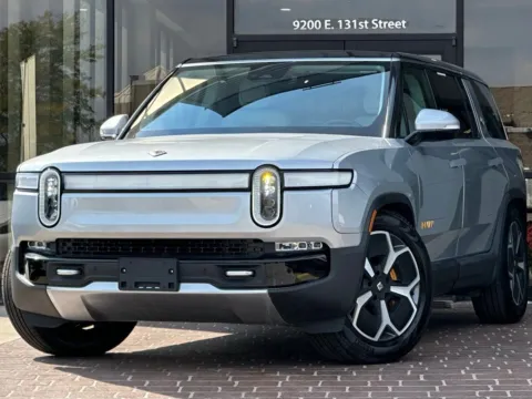 Silver 2023 Rivian R1S Adventure for sale in Fishers, IN