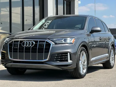 More photos of 2023 Audi Q7 55 Prestige at AutoGiant USA Fishers, IN