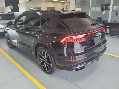 Photos of 2020 Audi SQ8 4.0T Premium Plus for sale in Fishers, IN at AutoGiant USA Fishers