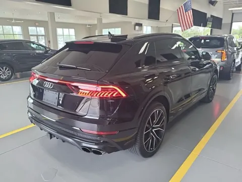 More photos of 2020 Audi SQ8 4.0T Premium Plus at AutoGiant USA Fishers, IN