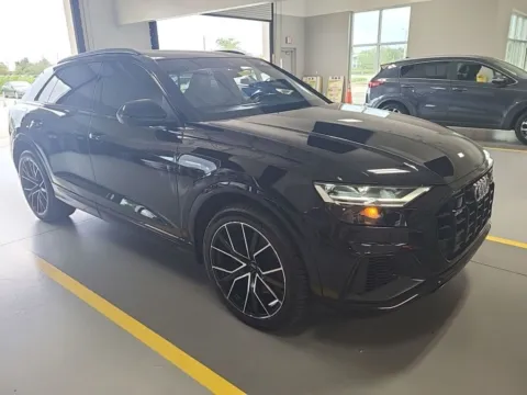 More photos of 2020 Audi SQ8 4.0T Premium Plus at AutoGiant USA Fishers, IN