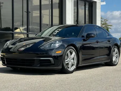 More photos of 2019 Porsche Panamera 4 at AutoGiant USA Fishers, IN