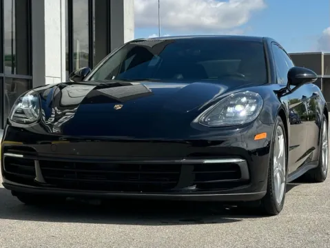 More photos of 2019 Porsche Panamera 4 at AutoGiant USA Fishers, IN