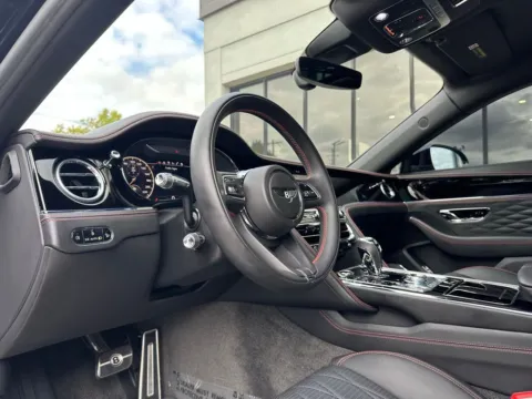 Photos of 2022 Bentley Flying Spur W12 for sale in Fishers, IN at AutoGiant USA Fishers