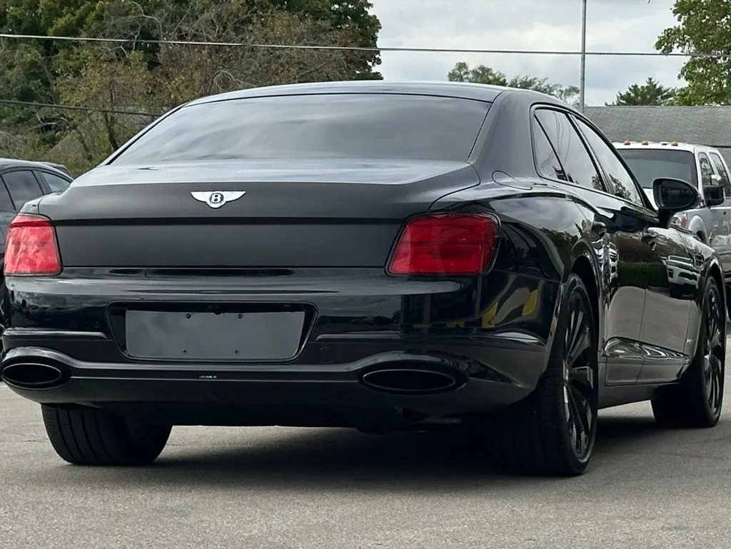 2022 Bentley Flying Spur W12 photo 4