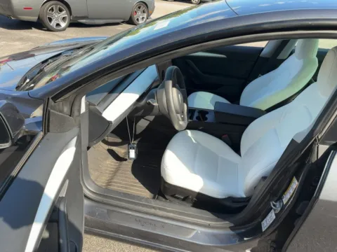 More photos of 2023 Tesla Model 3 at AutoGiant USA Fishers, IN