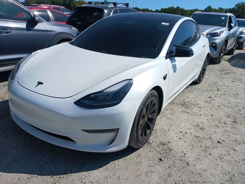 White 2021 Tesla Model 3 Standard Range Plus for sale in Fishers, IN