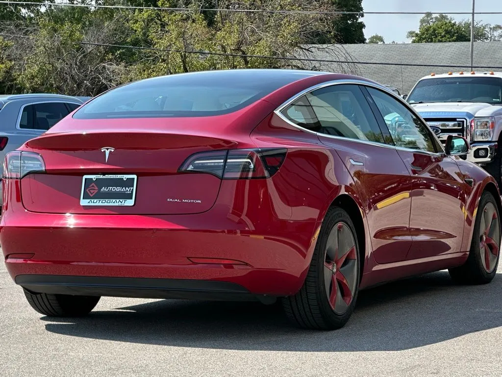 2018 Tesla Model 3 Long Range photo 4