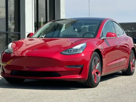 More photos of 2018 Tesla Model 3 Long Range at AutoGiant USA Fishers, IN