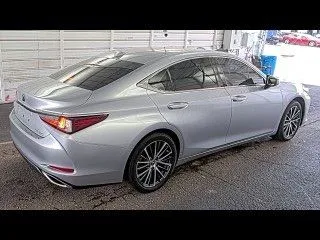 More photos of 2022 Lexus ES 350 at AutoGiant USA Fishers, IN