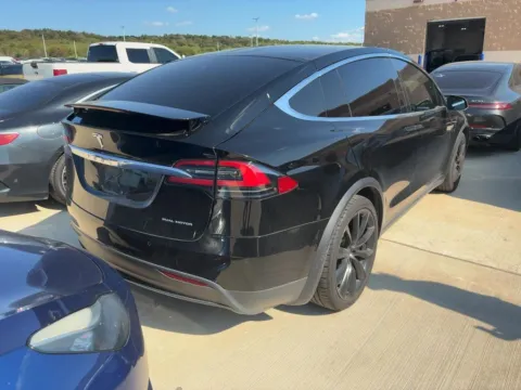More photos of 2020 Tesla Model X Long Range at AutoGiant USA Fishers, IN