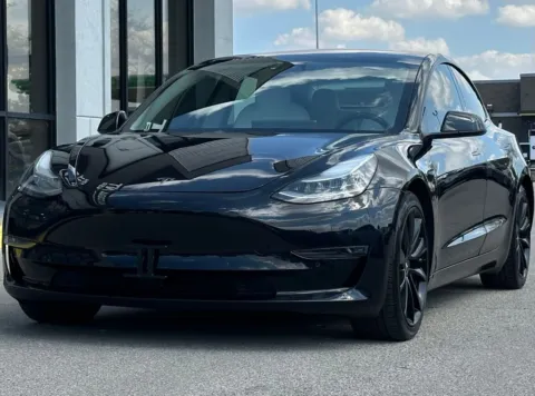 More photos of 2018 Tesla Model 3 Long Range at AutoGiant USA Fishers, IN