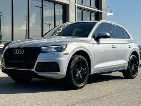 More photos of 2018 Audi Q5 2.0T Premium at AutoGiant USA Fishers, IN