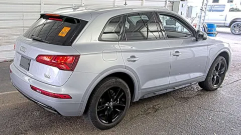 More photos of 2018 Audi Q5 2.0T Premium at AutoGiant USA Fishers, IN