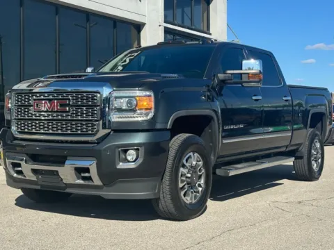 More photos of 2019 GMC Sierra 3500HD Denali at AutoGiant USA Fishers, IN