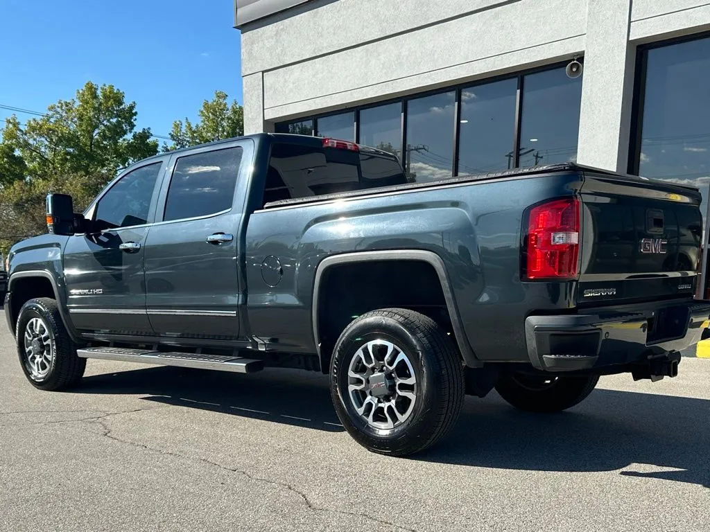 2019 Gmc Sierra HD Denali photo 3