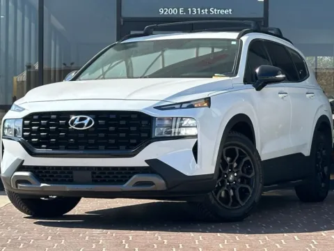 White 2022 Hyundai Santa Fe XRT for sale in Fishers, IN