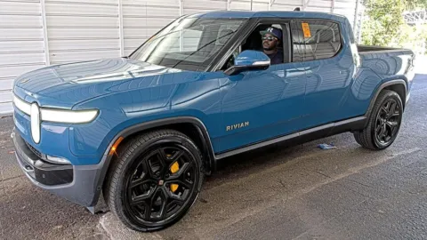 Blue 2022 Rivian R1T Adventure for sale in Fishers, IN