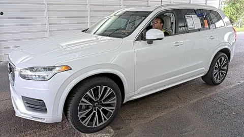 Photos of 2022 Volvo XC90 T6 Momentum for sale in Fishers, IN at AutoGiant USA Fishers