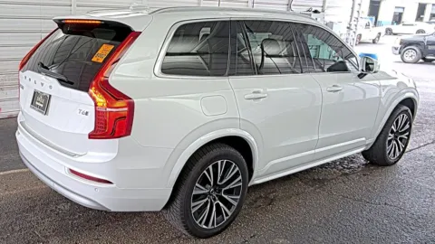 More photos of 2022 Volvo XC90 T6 Momentum at AutoGiant USA Fishers, IN