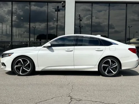 More photos of 2020 Honda Accord Sport at AutoGiant USA Fishers, IN