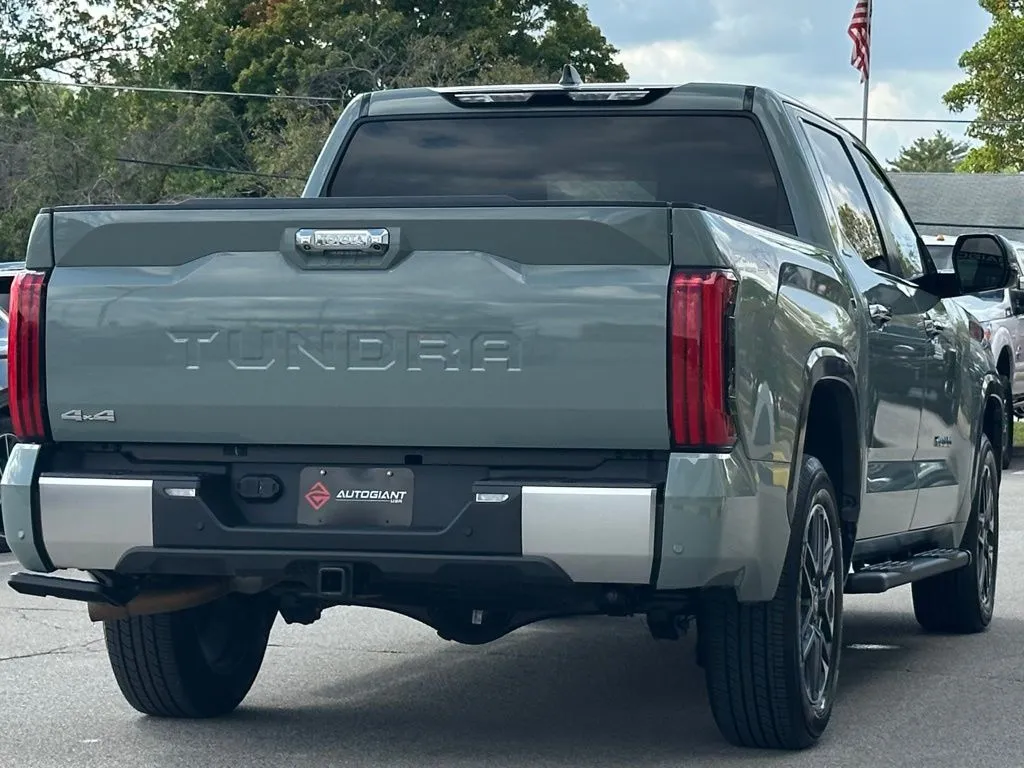2025 Toyota Tundra Limited photo 4