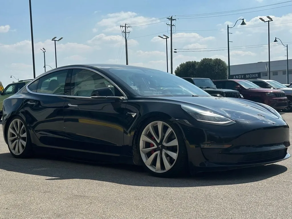 2019 Tesla Model 3 Performance photo 5