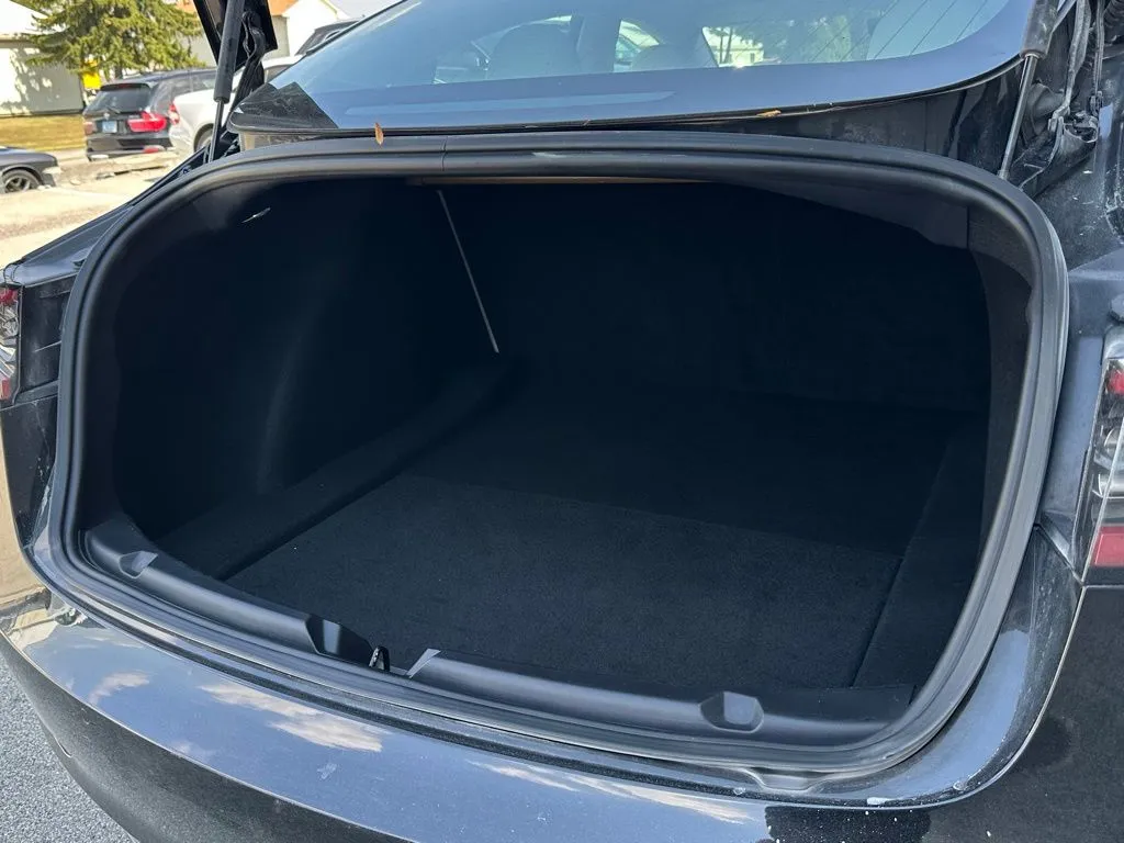 2019 Tesla Model 3 Performance photo 21