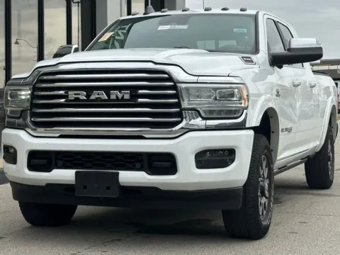 More photos of 2021 Ram 3500 Laramie Longhorn at AutoGiant USA Fishers, IN