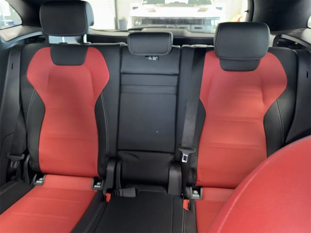 2021 Mercedes Benz GLA 45 AMG photo 3