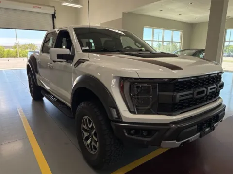 More photos of 2021 Ford F-150 Raptor at AutoGiant USA Fishers, IN