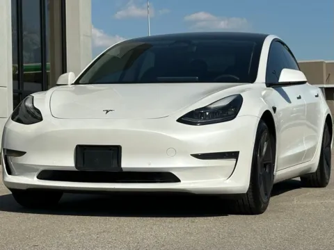 White 2021 Tesla Model 3 Standard Range Plus for sale in Fishers, IN