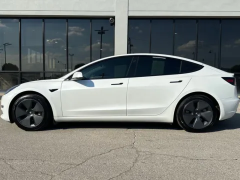 More photos of 2021 Tesla Model 3 Standard Range Plus at AutoGiant USA Fishers, IN