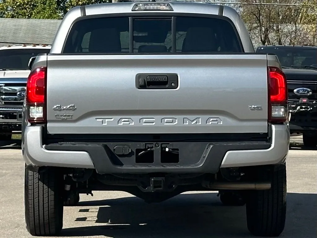2020 Toyota Tacoma SR V6 photo 4