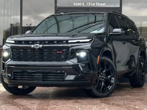 Black 2025 Chevrolet Traverse RS for sale in Fishers, IN