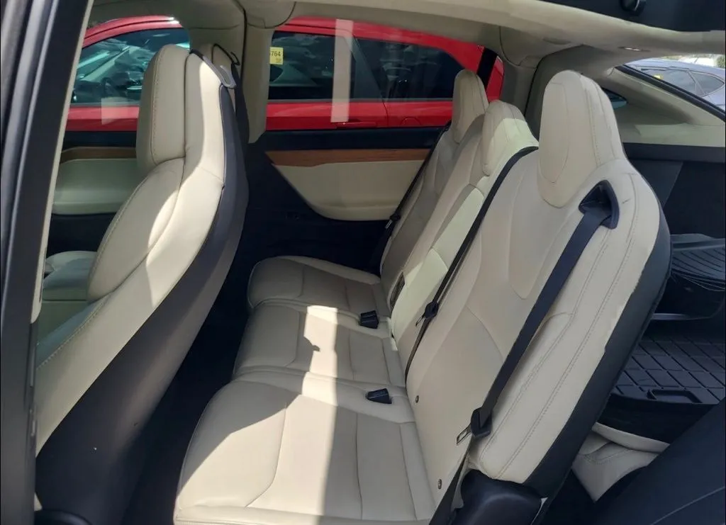 2019 Tesla Model X Long Range photo 3