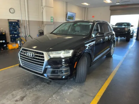 Black 2019 Audi Q7 55 Prestige for sale in Fishers, IN