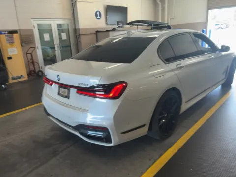 More photos of 2020 BMW 7 Series 750i xDrive at AutoGiant USA Fishers, IN