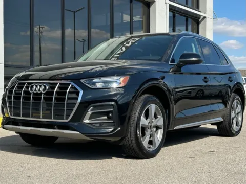 More photos of 2023 Audi Q5 40 Premium at AutoGiant USA Fishers, IN